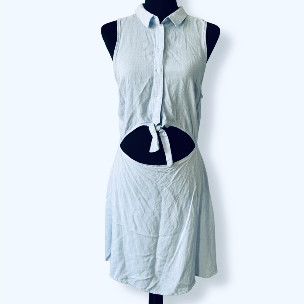 H&M Blue and White Striped Top